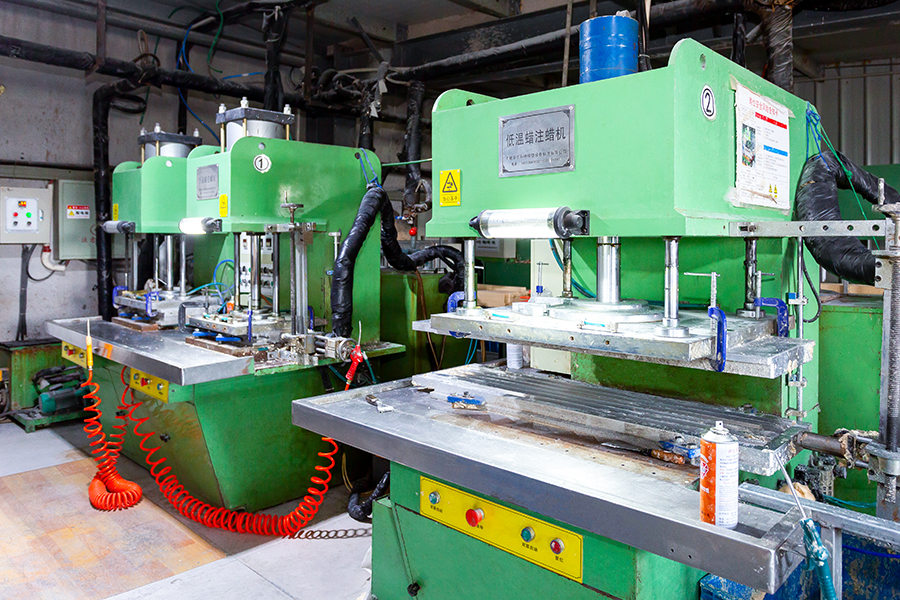 Máquina de inyección de cera