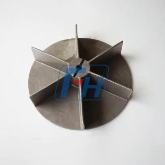 ¿Cuáles son las funciones principales de las aspas del ventilador del horno?