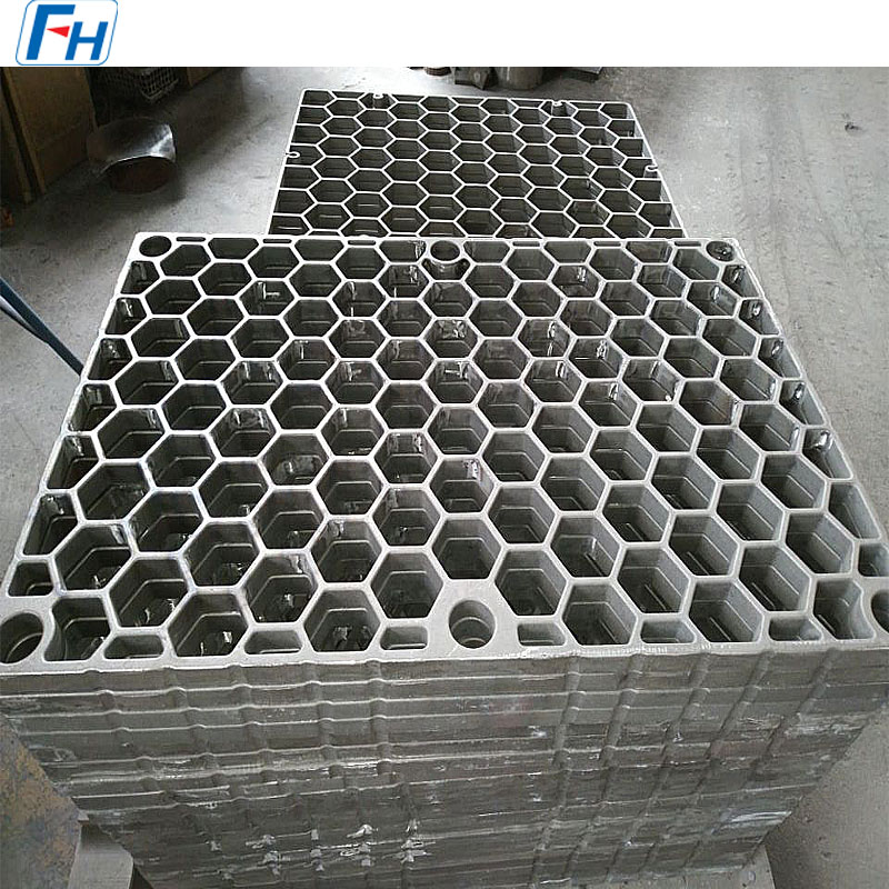 Canasta y bandejas base para hornos de tratamiento térmico