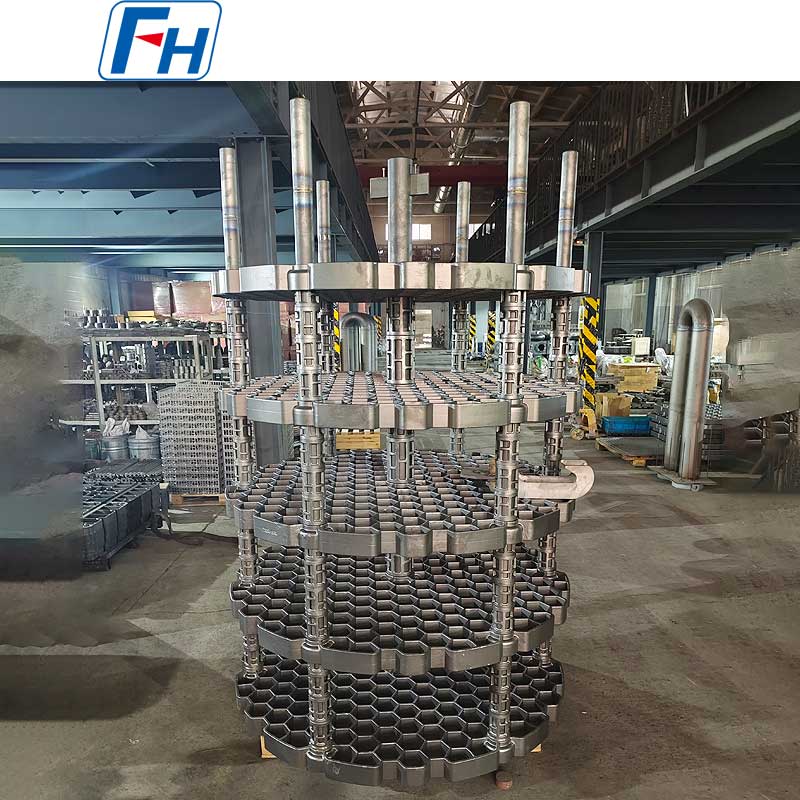 Accesorios de tratamiento térmico de alta temperatura para hornos de pozo | Fabricante FH®