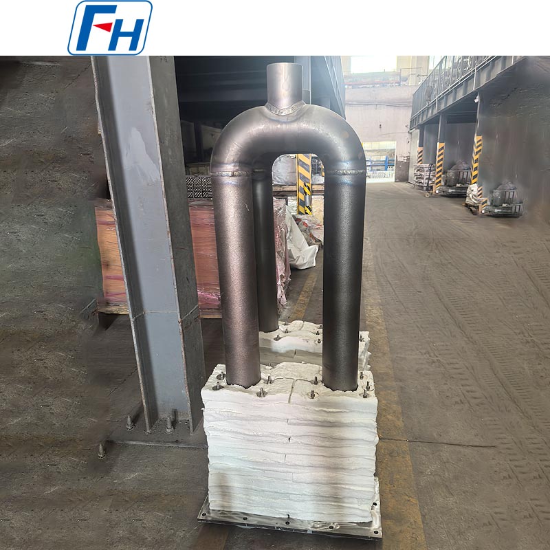 Tubo radiante en forma de U Cr25Ni35 – Ø124 × Ø108 × 1597 mm